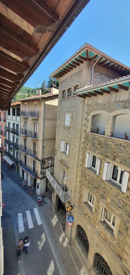 Cal Tranquil Camprodon, Acollidor Atic Al Centre Apartamento Exterior foto