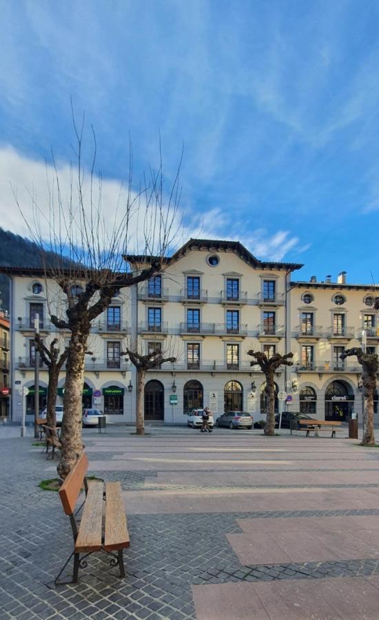Cal Tranquil Camprodon, Acollidor Atic Al Centre Apartamento Exterior foto